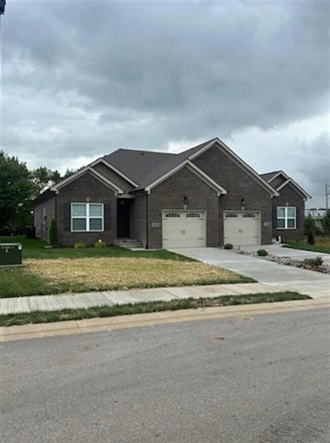 Building Photo - 6460 Fortuna Ave