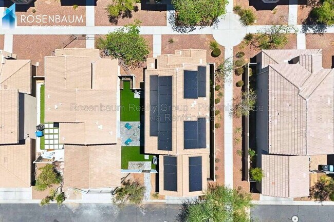 Building Photo - 9336 S 33rd Dr