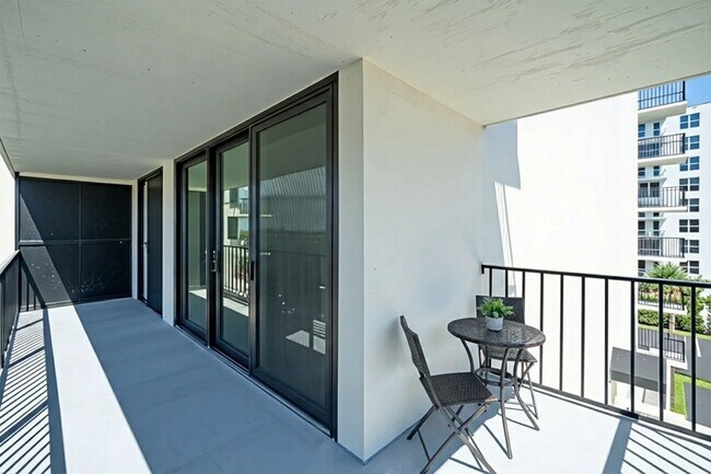 Building Photo - 3460 S Ocean Blvd