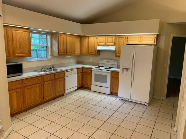 Building Photo - Sutherland Crossing