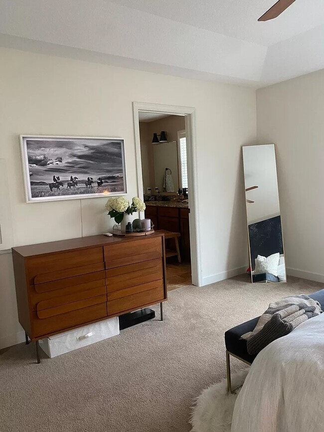 Building Photo - Upton