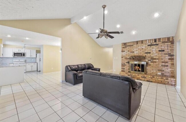 Building Photo - 1334 Great Dover Cir