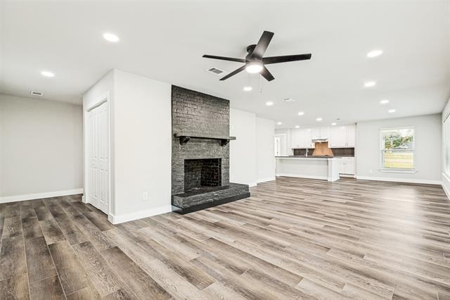 Building Photo - 437 Peninsula Dr