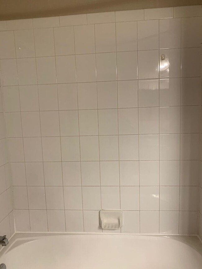 Building Photo - Beautiful 3 bedroom Condo in Summerlin- 2 ...