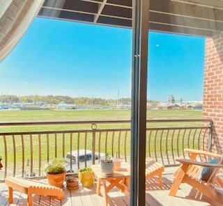 Building Photo - 300 -2A-32A Mason Ave