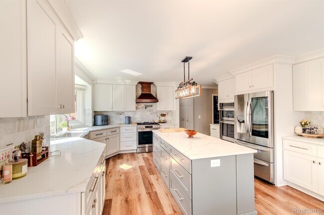 Building Photo - 56194 Birkdale Dr