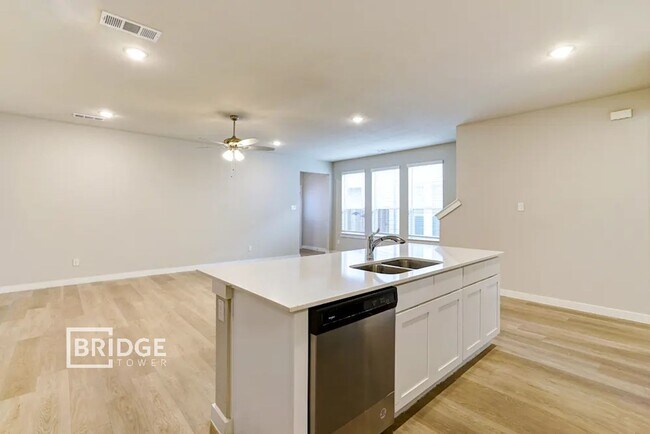 Building Photo - 4108 Tobin Dr