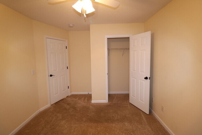 Building Photo - 505 Wallridge Dr