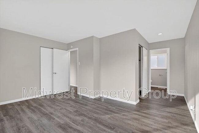 Building Photo - 1165 Derhake Rd