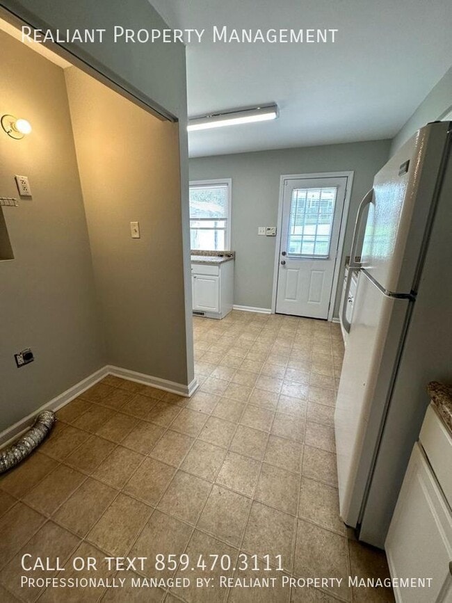 Building Photo - 124 Tartan Dr