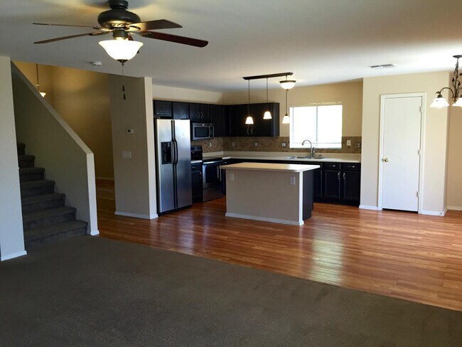 Building Photo - 21827 W Cocopah St