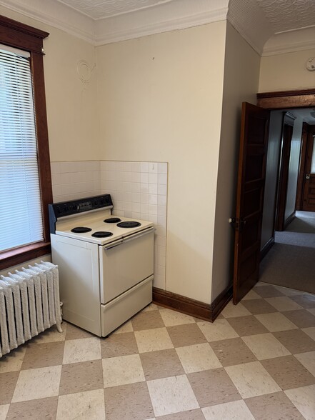 Kitchen - 216 South St