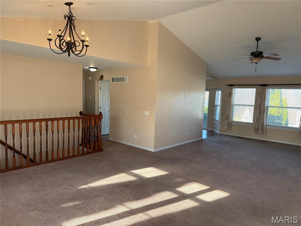 Building Photo - 733 Pecan Hill Dr