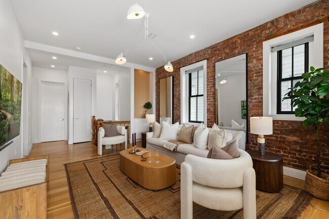 Building Photo - 644 Palisade Ave