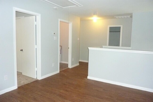 Building Photo - 2635 Skyview Grove Ct