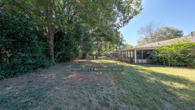 Building Photo - 2220 Gennings Ct