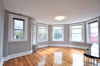 Building Photo - 83 Glenville Ave