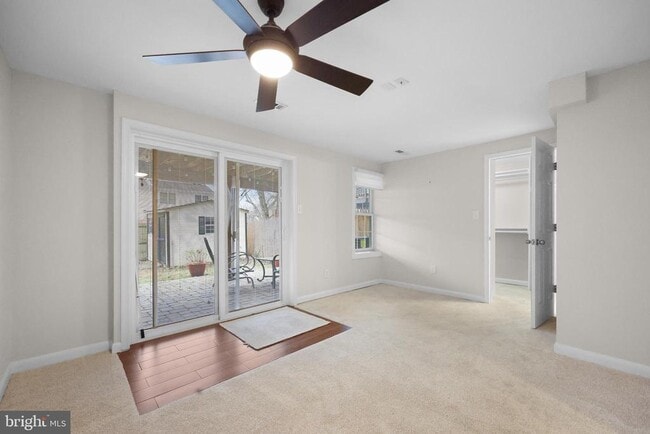 Building Photo - 2921 Lexington Ct