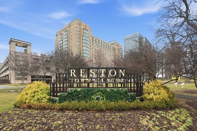 Building Photo - This exceptional West Market location is just steps from Reston Town Center, offering convenient ...