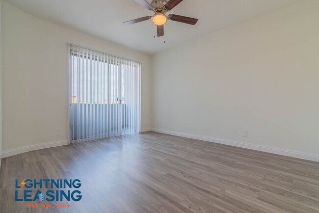 Building Photo - 11623 Sylvan St