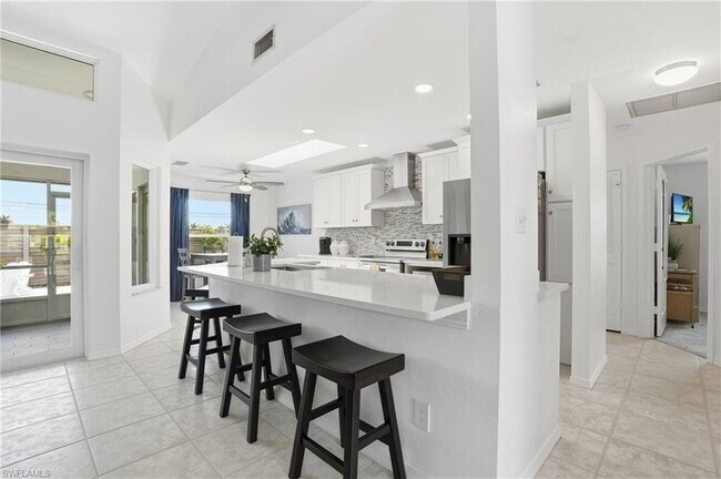 Building Photo - 132 Bordeaux Cir