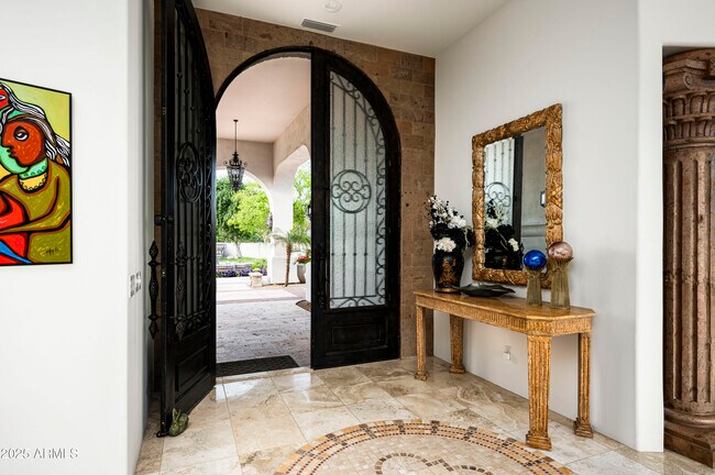 Building Photo - 6649 E Berneil Dr