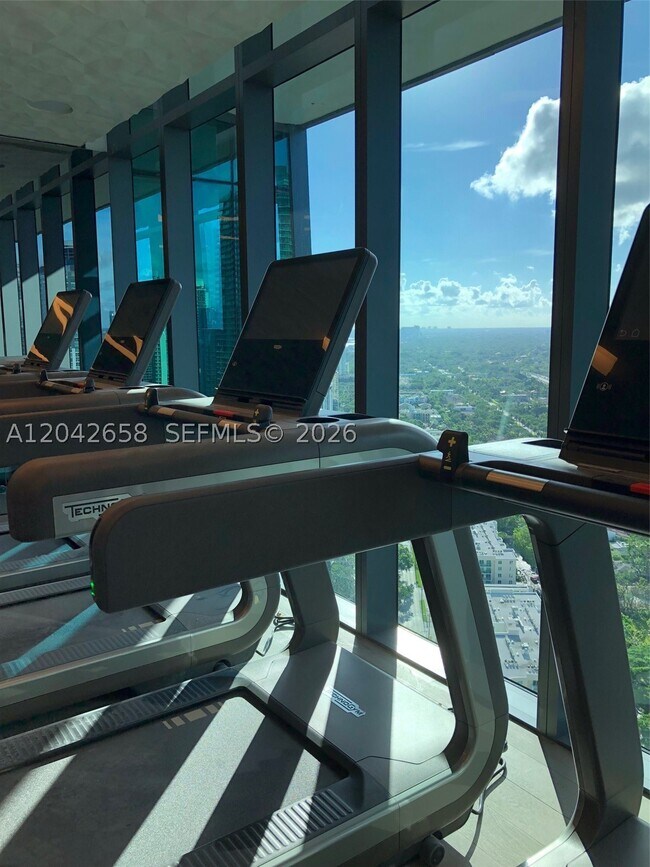 Building Photo - 1451 Brickell Ave