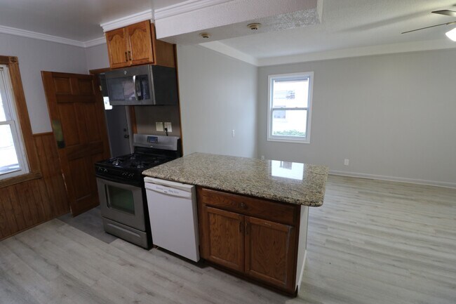 Building Photo - 25866 Rosenbusch Blvd