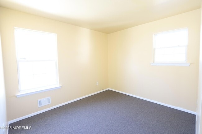 Building Photo - 2208 Adams Ave