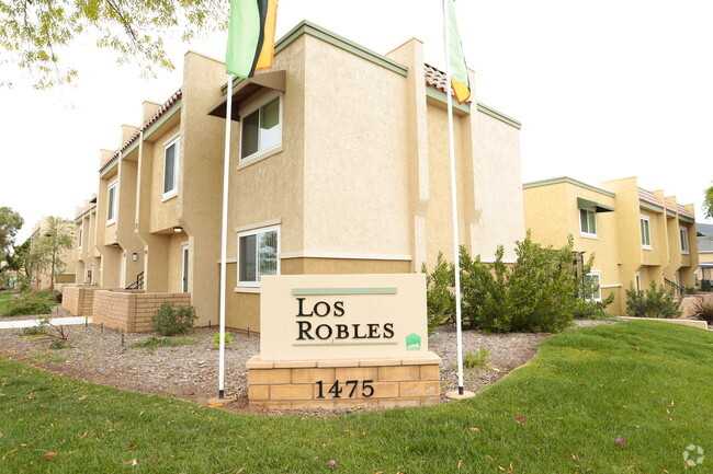 Primary Photo - Los Robles Apartments