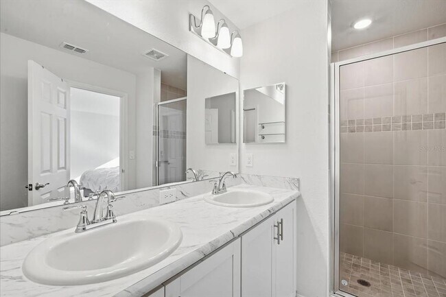 Building Photo - 2731 Idyll Lks Cir