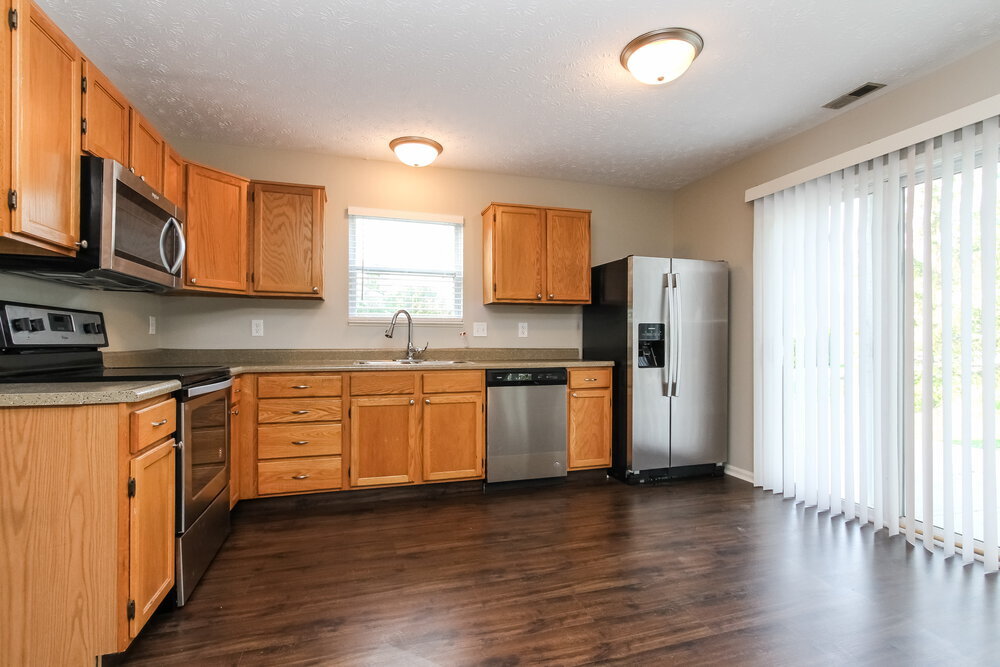 Building Photo - 5885 Gadsen Dr