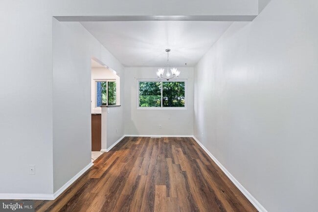 Building Photo - 6610 Bowie Dr