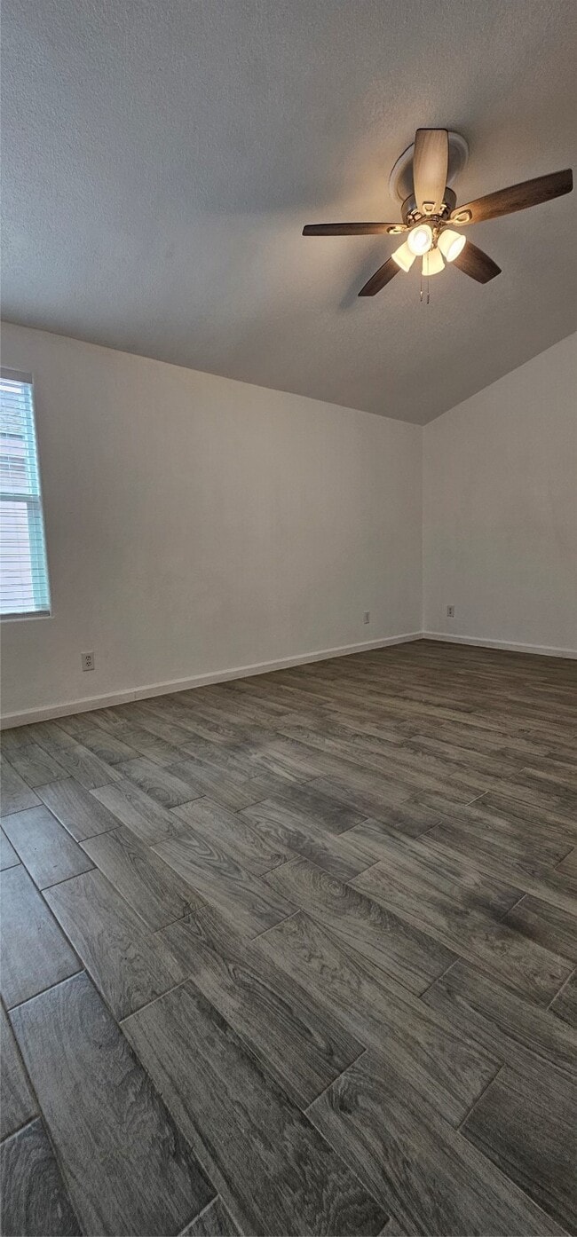 Building Photo - 811 Knights Bridge Ln