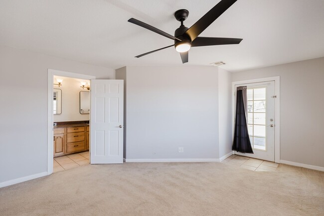 Building Photo - 3 Bedroom 2 Bath With A Mountain View Home!