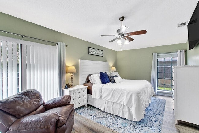 Building Photo - 912 Blueberry Dr