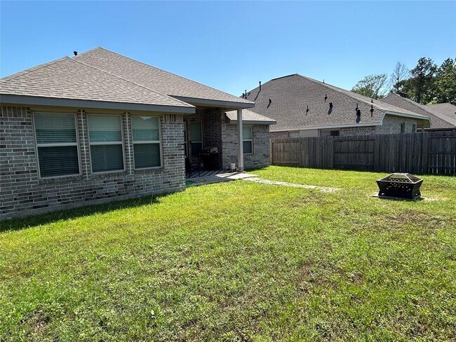 Building Photo - 3217 Climbing Gardens Ct