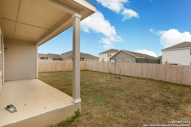 Building Photo - Modern Move-In Ready Home Near Lackland AFB | Pool, Park & Prime Location!
