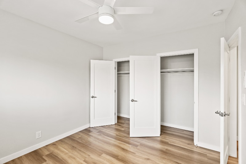 Building Photo - 1352 W 36th St