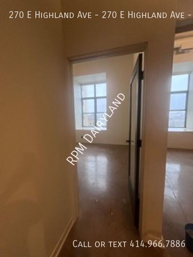 Building Photo - 270 E Highland Ave