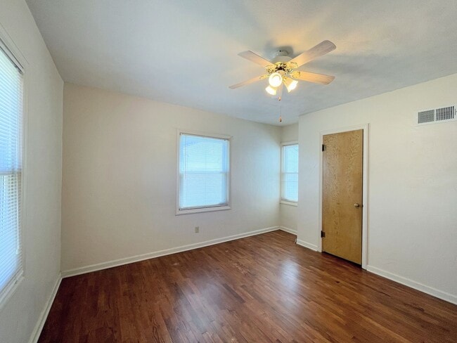 Building Photo - 2 bedroom home with finished basement