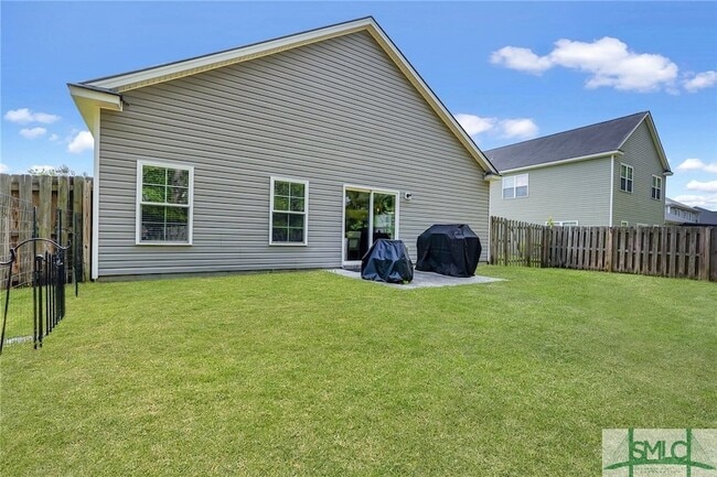 Building Photo - 124 Waverly Way