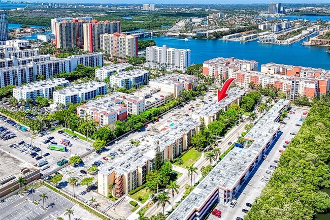 Building Photo - 210 172nd St