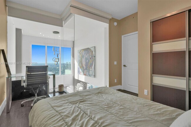 Building Photo - 60 SW 13th St