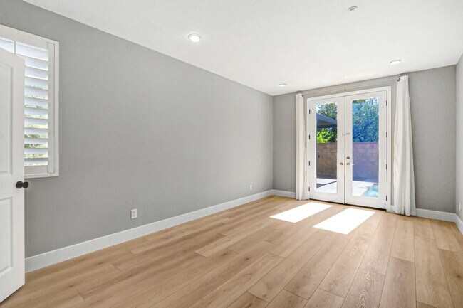 Building Photo - 4386 Bayhill Ln
