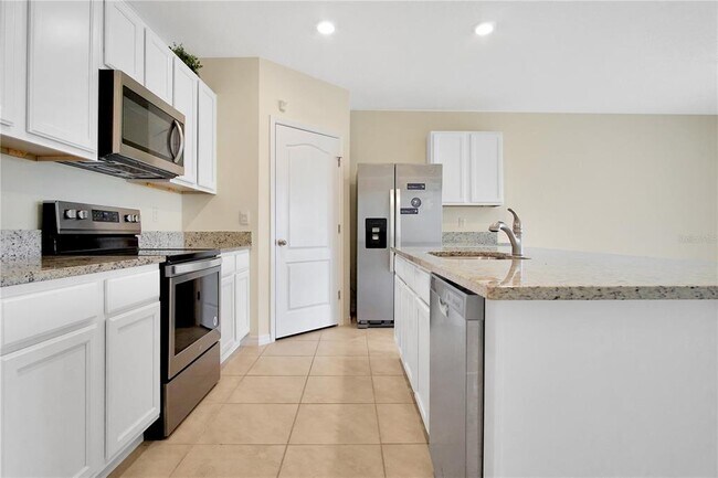 Building Photo - 538 Noble Ave