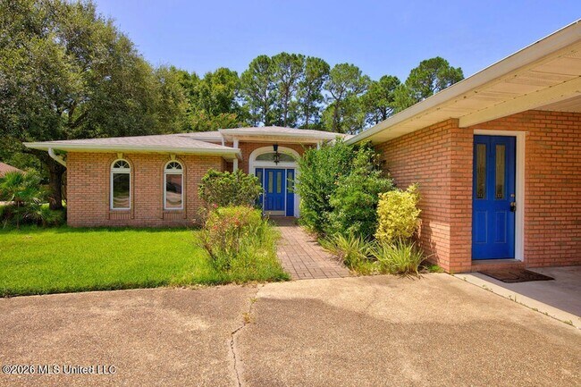 Building Photo - 219 Tantallon Dr