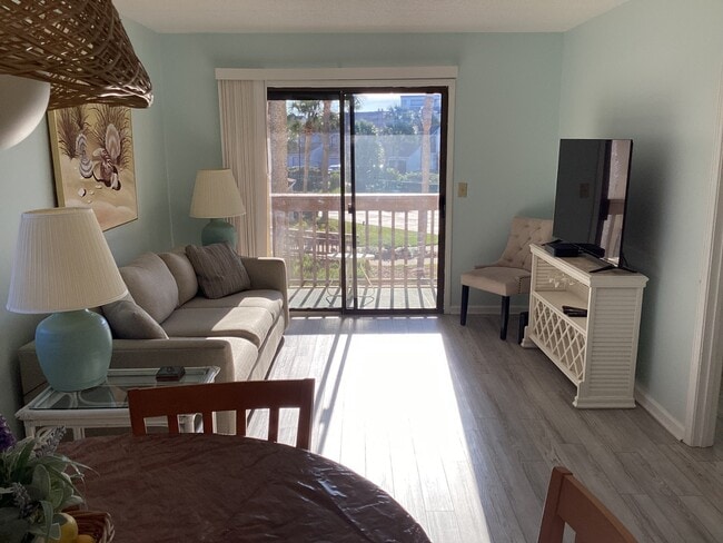Building Photo - 880-A1A A1A Beach Blvd