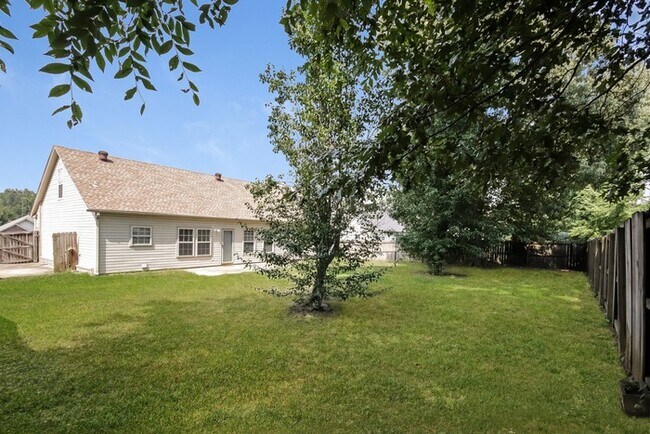 Building Photo - 107 Inverness Cove