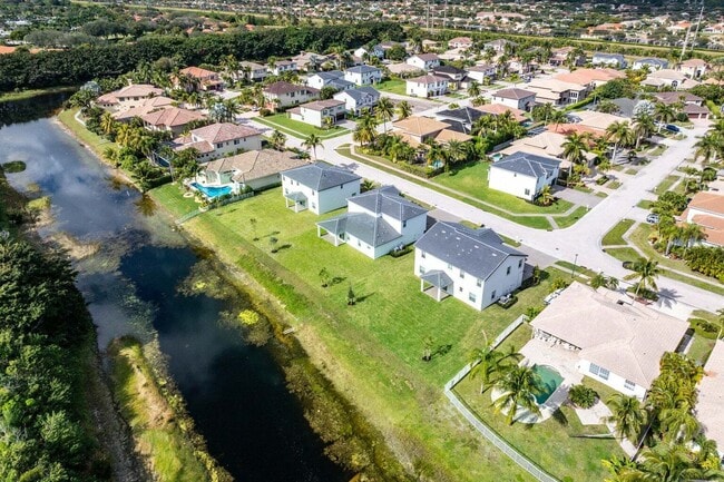 Building Photo - 6843 Cobia Cir